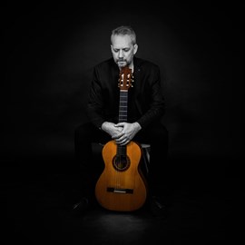 Historias de una guitarra, de Paco Heredia