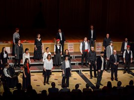 COR DE CAMBRA DEL PALAU DE LA MÚSICA. Canto a la lluita i l’amor