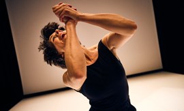 LEONOR LEAL "De voz, un cuerpo"