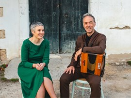 ANNA ROIG I CARLES BELDA. Passar-la bé