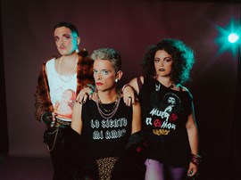 FESTIVAL ESCENA POBLENOU: Cançons que acaben en fade out