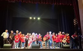 BARNASANTS: Mans Manetes. Coral Mans Manetes de l’Alguer