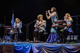 BOMBA VA. Glòria Ribera