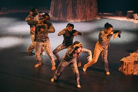 FESTIVAL GREC: Zora Snake. Combat des lianes [El combat de les lianes]