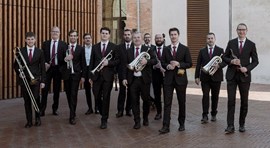 Cobla Sant Jordi-Ciutat de Barcelona & Andrés Salado