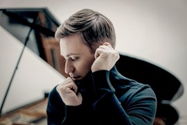 Dmytro Choni, piano