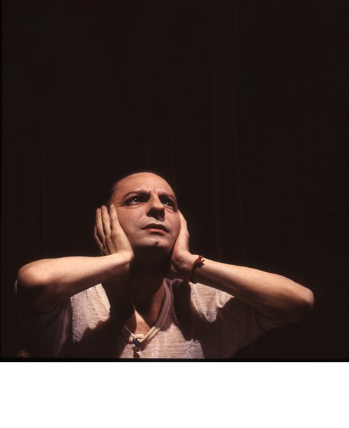 XIUXIUEIG SENSE CONSISTÈNCIA, un homenatge a Enzo Moscato