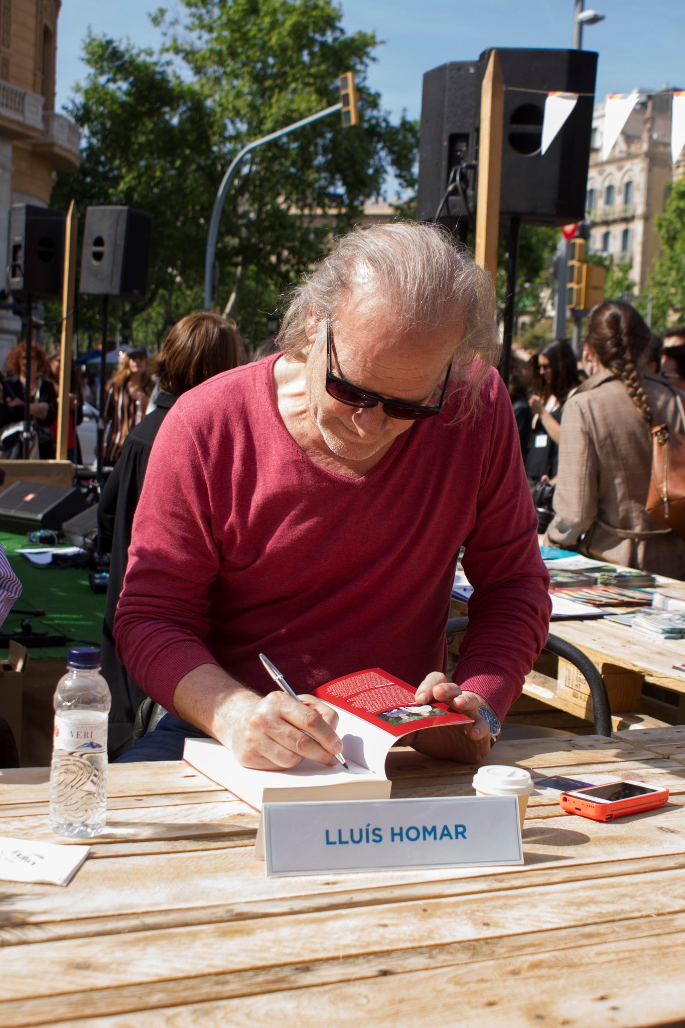  Signatures de llibres a l'Espai TR3SC per Sant Jordi