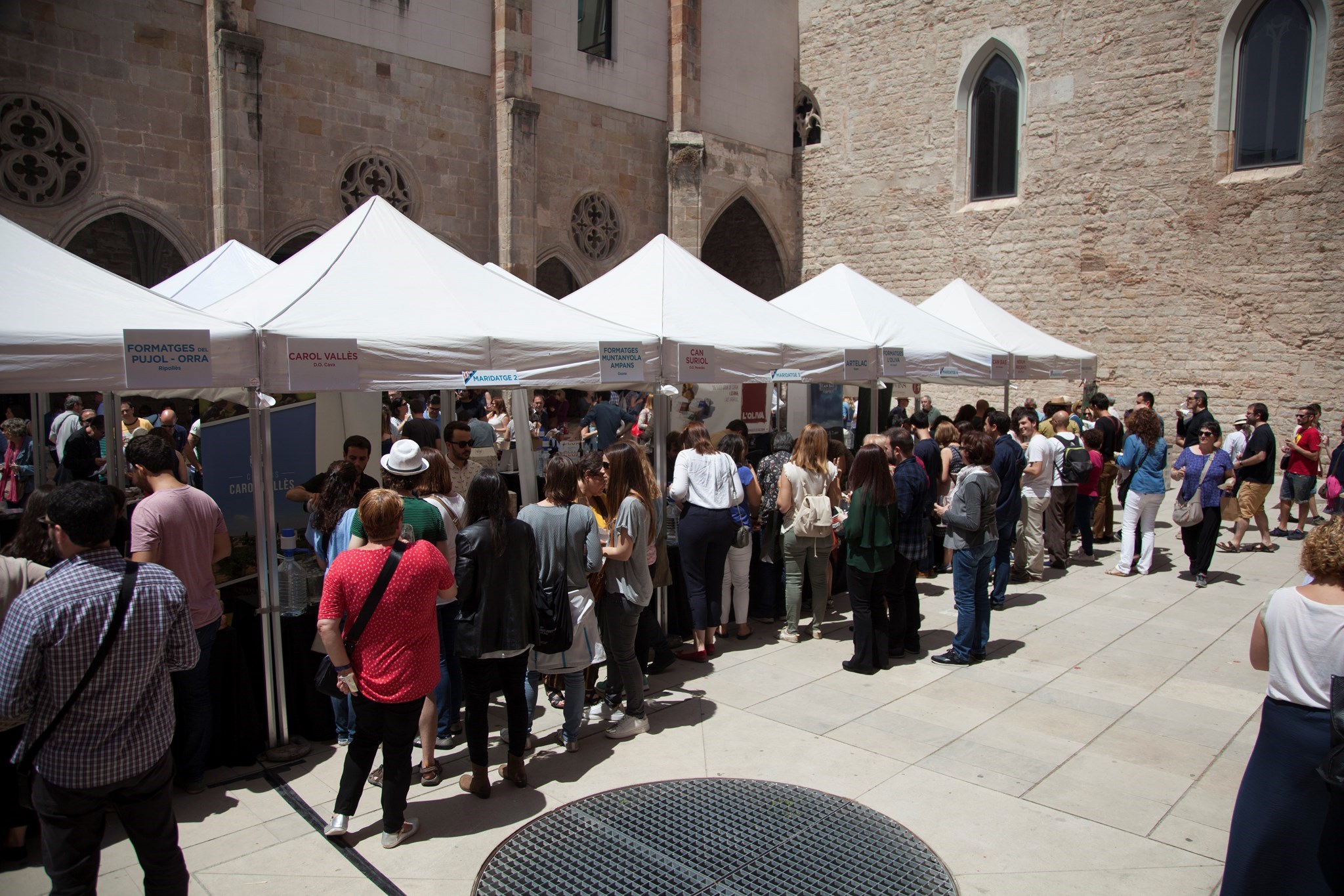  Passeig entre vins i formatges al Convent de Sant Agustí