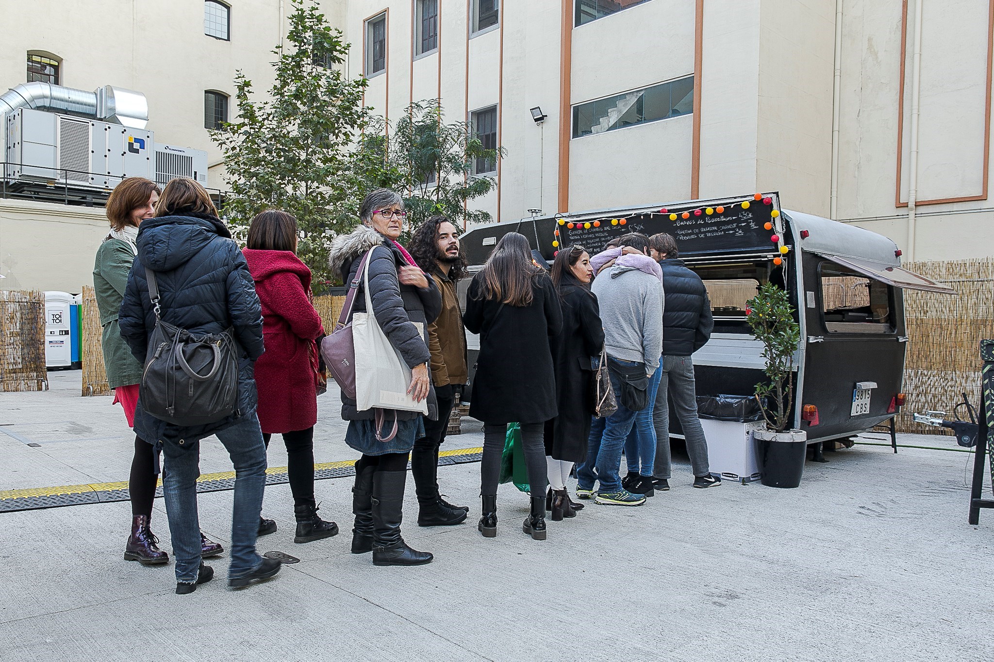   Les foodtrucks a la plaça del Mercat