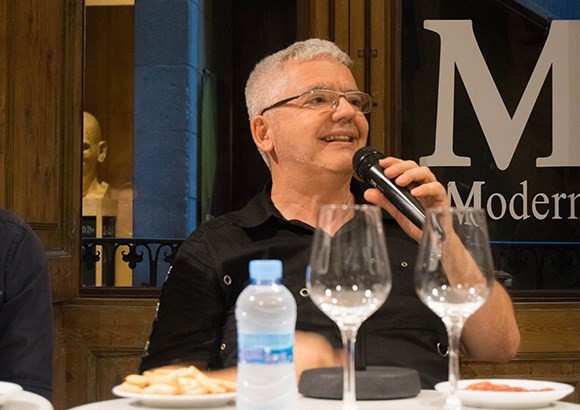 Vis à Vis amb Màrius Serra i el Celler Carol Vallès