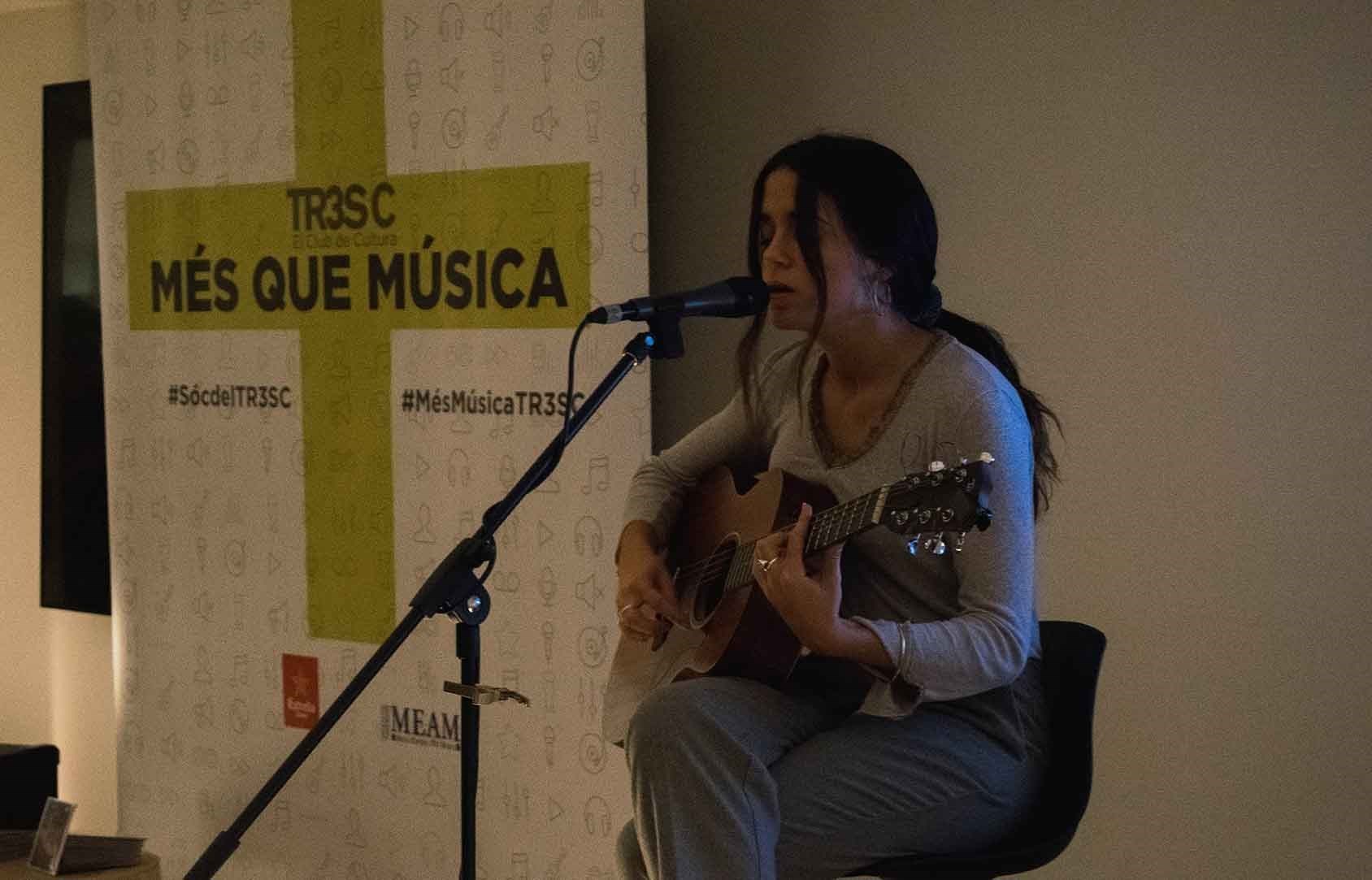   #MésQueMúsica amb Mavica