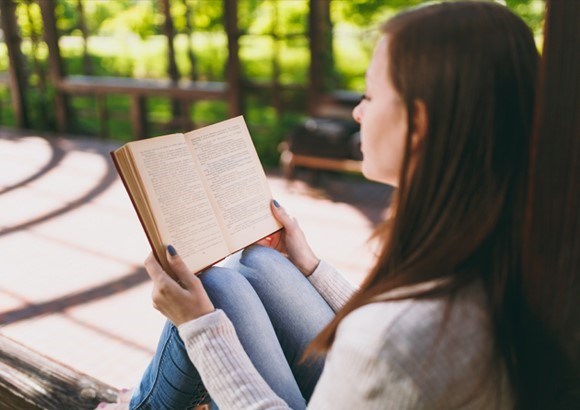 Viu l'abril més literari amb el TR3SC!