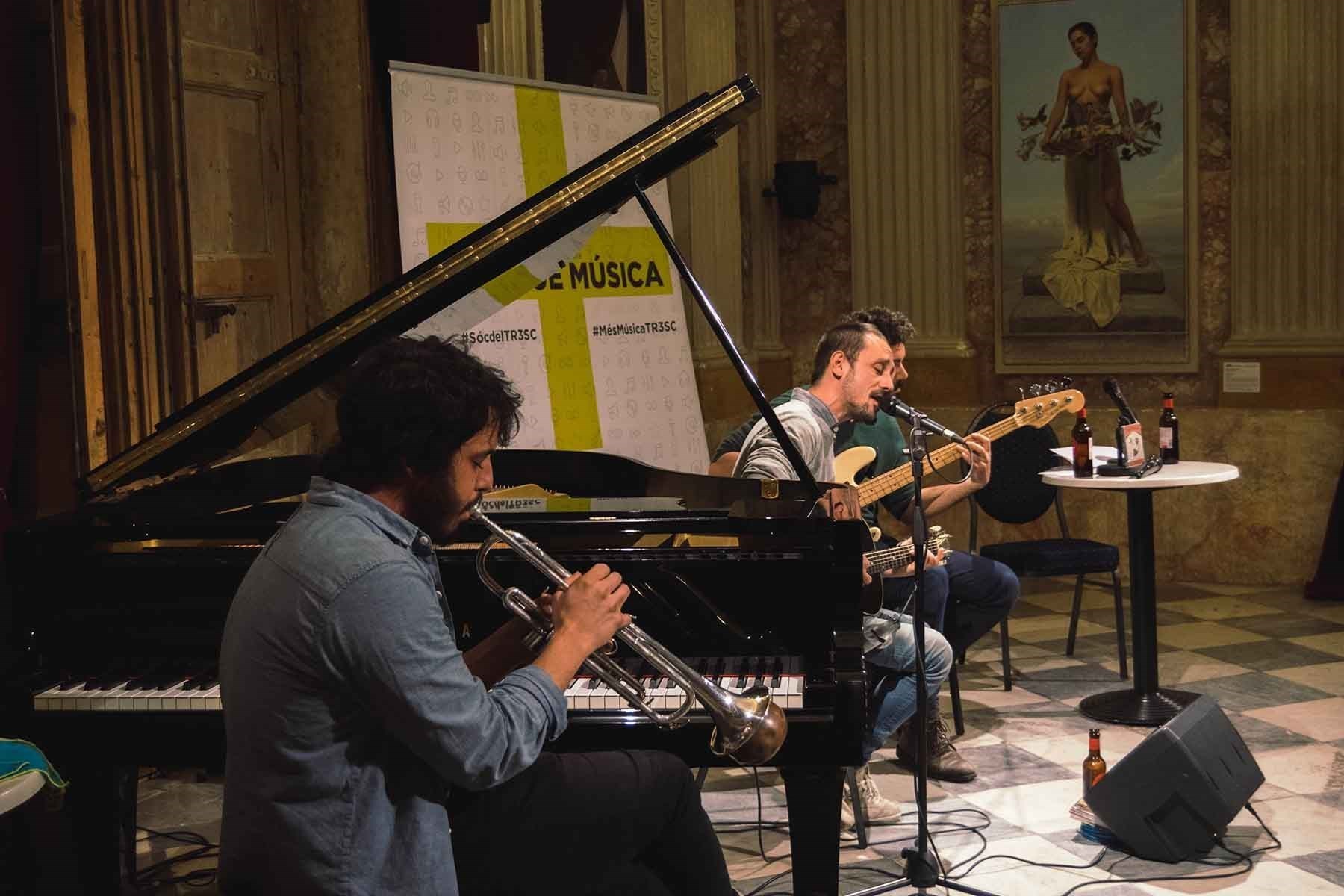 #MésQueMúsica amb Falciots Ninja #MésQueMúsica amb Falciots Ninja
