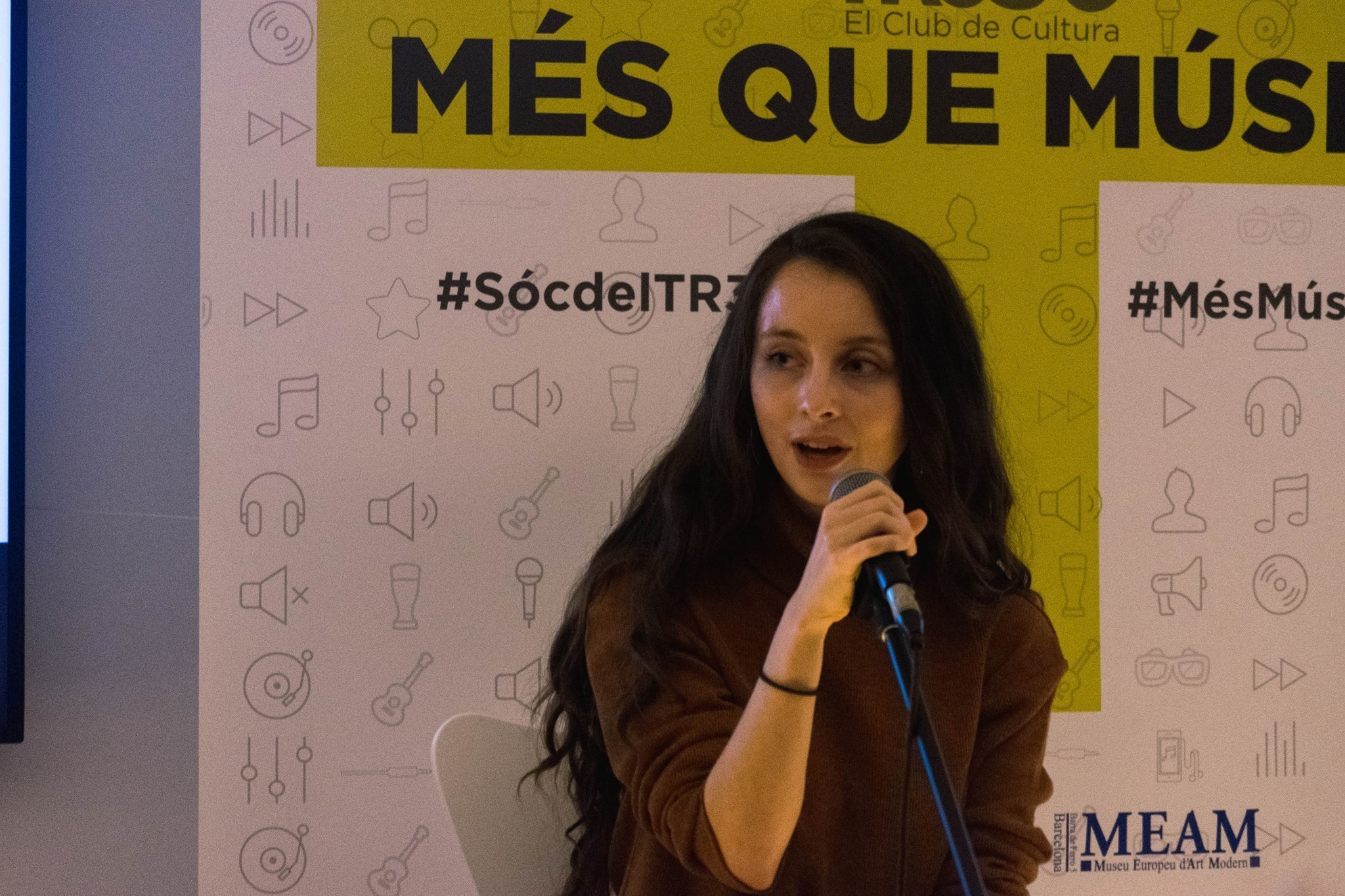 #MésQueMúsica amb Chloe Phillips #MésQueMúsica amb Chloe Phillips