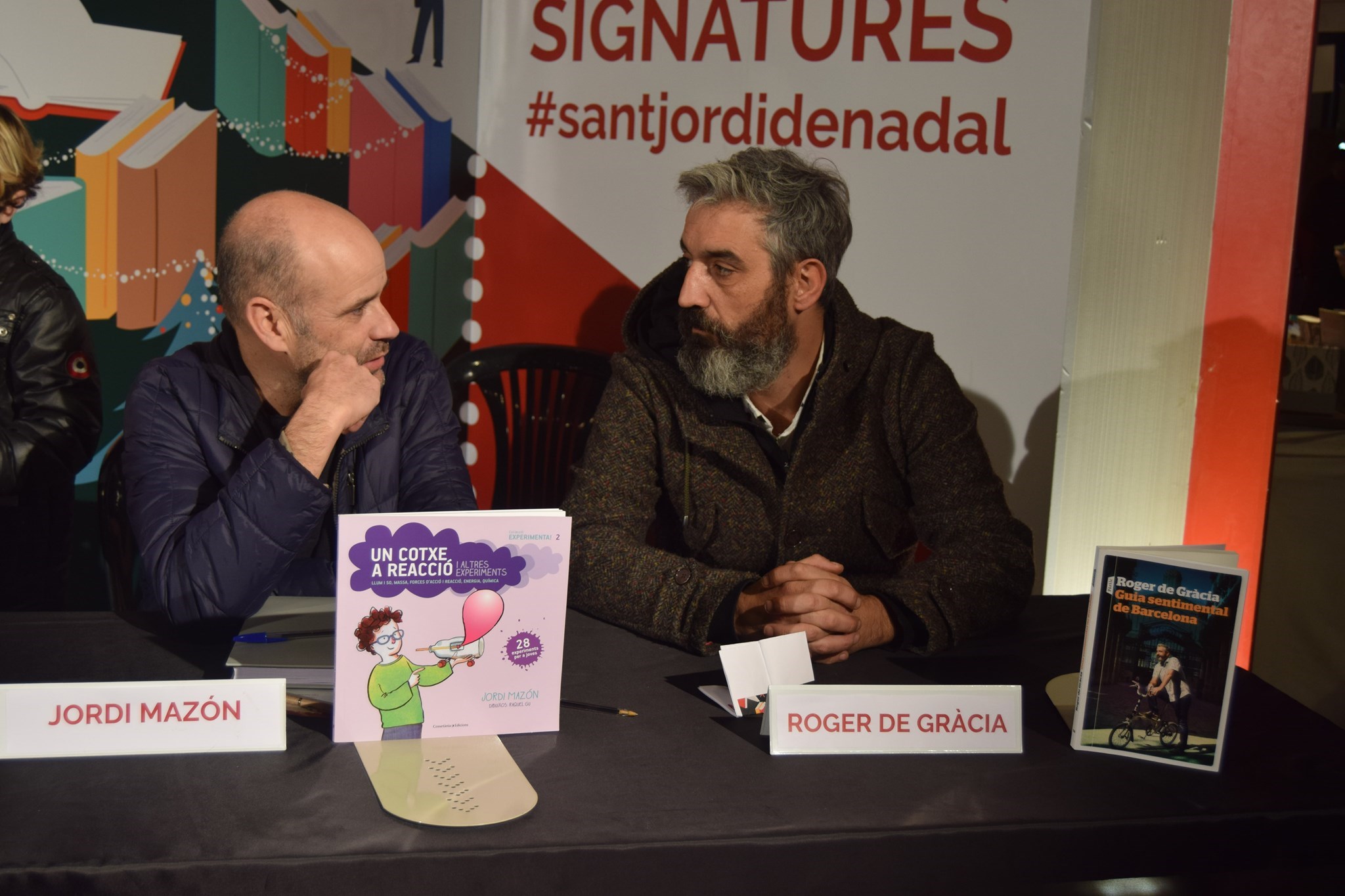  Signatura de llibres amb Jordi Mazón i Roger de Gràcia